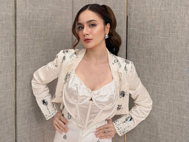 Perjalanan Cinta Irenne Ghea dengan Bintang Pradana