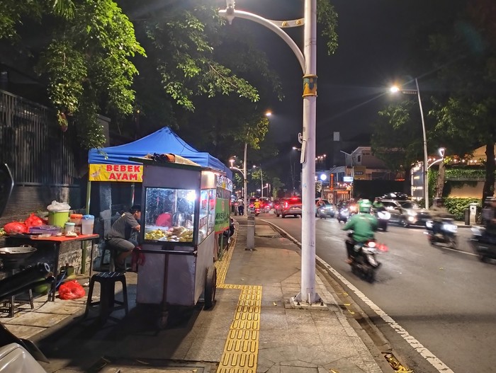 Jalanan Kemang, Jaksel