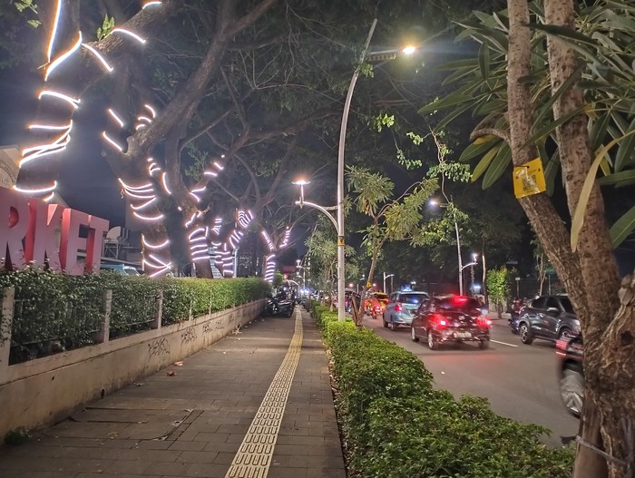 Jalanan Kemang, Jaksel