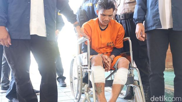 Kamal pembunuh istri siri yang merupakan bos bar di Legian, Jumat (17/10/2025). (Aryo Mahendro/detikBali).
