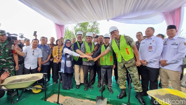 Peletakan Batu Pertama Koperasi Merah Putih Warnai Semangat Gotong Royong Warga Kotim