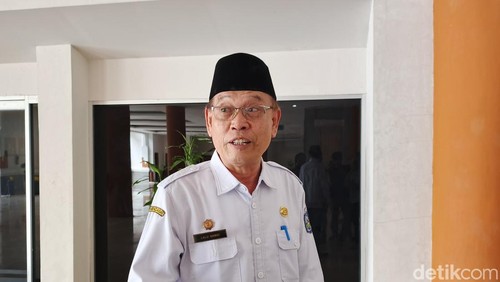 Eks Kepala Dinas Kelautan dan Perikanan NTB Lalu Hamdi. (Ahmad Viqi/detikBali).