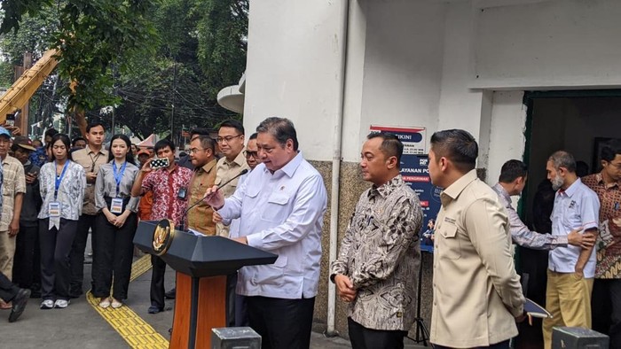 Airlangga Sebut Anggaran BLT-Magang Rp 30 T Hasil Efisiensi