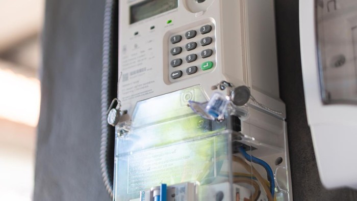 Meteran Bunyi? Simak Cara Beli Token Listrik Lewat HP Pakai DANA