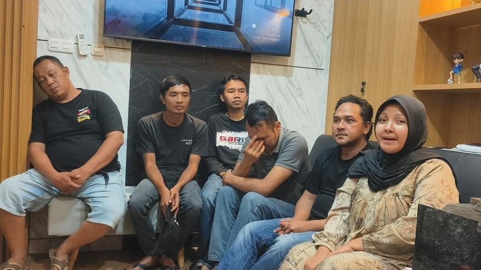 Para korban penculikan dan penyekapan modus jual beli mobil di Tangsel menceritakan kengerian saat dianiaya para pelaku.