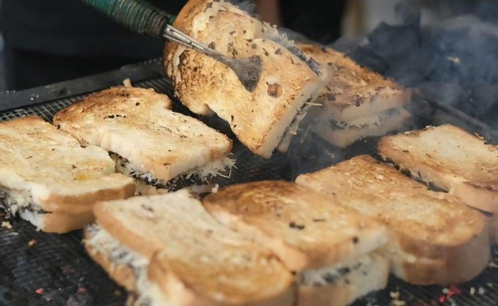 Roti Bakar Enak dan Populer di Jakarta