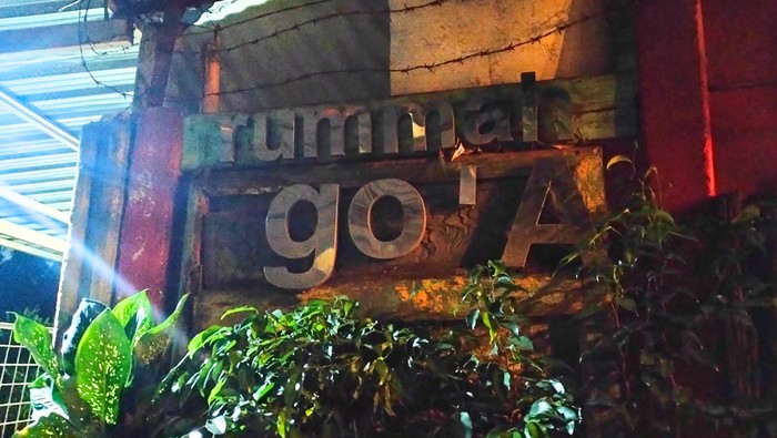 Rummah Go'A hidden gem di Stasiun Jurangmangu Rummah Go'A hidden gem di Stasiun Jurangmangu