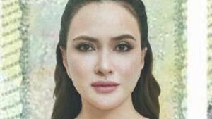 “Normalisasi foto visa terniat,” tulis Shandy Aulia. Foto: Instagram Shandy Aulia