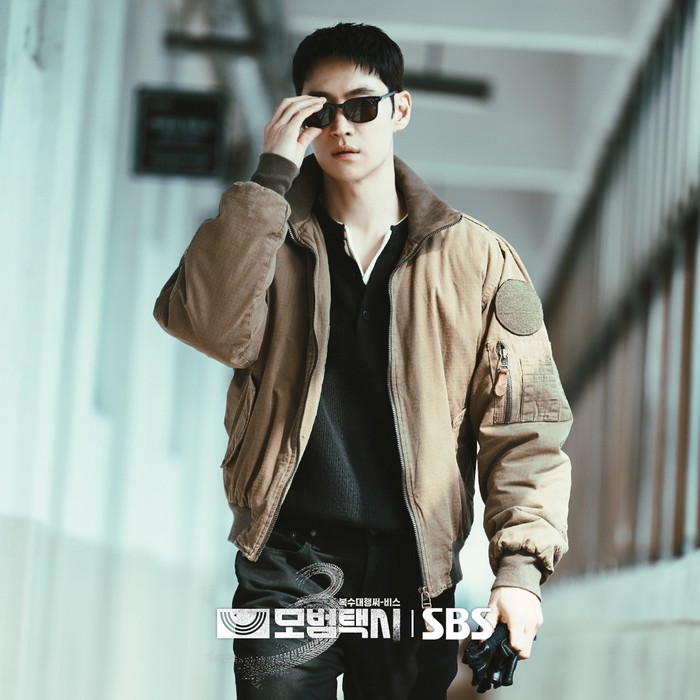 Foto Lee Je Hoon sebagai Kim Do Ki di drama Korea terbaru SBS 2025 Taxi Driver 3.