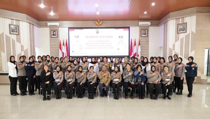 Tim Visitase melakukan pertemuan dengan para LSM, Mitra Masyarakat sipil serta para personel Polda Babel.
