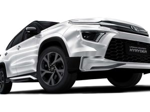 Wujud SUV Edisi Khusus Toyota yang Harganya Rp 212 Juta