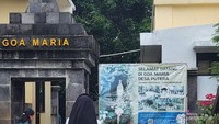 Selain belajar membuat lilin, kita juga bisa mengunjungi Goa Maria Desa Putera.