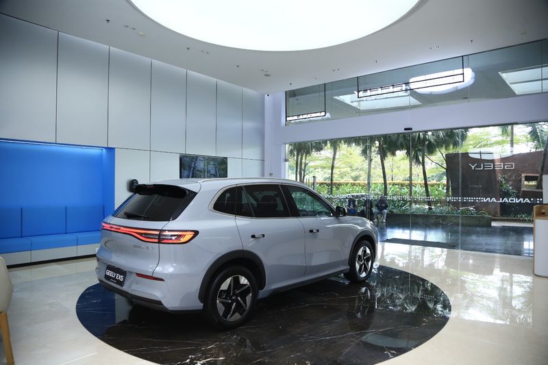 Andalan Motors Geely resmi membuka showroom city store Geely Andalan Lippo Mall Kemang.