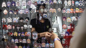  Acara ditutup dengan pertunjukan cahaya dan musik yang menampilkan berbagai tema anime klasik dan modern. Kemeriahan ini menjadi penutup yang mengesankan bagi seluruh peserta dan pengunjung yang hadir.