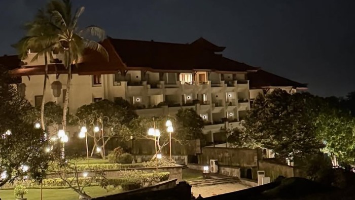 Ji Chang Woo di Bali. Togya, dan Sumba