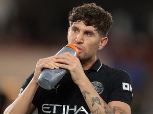 John Stones Mau Kontrak Baru? Penuhi Syarat Ini Dulu