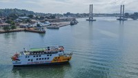 Kementerian Perhubungan (Kemenhub) mencatat layanan angkutan laut perintis telah melayani 7,8 juta penumpang secara kumulatif sejak tahun 2015 hingga 2025 yang terdiri dari 107 trayek angkutan laut perintis di 480 pelabuhan singgah pada 28 provinsi dan 184 kabupaten/kota. ANTARA FOTO/Andry Denisah