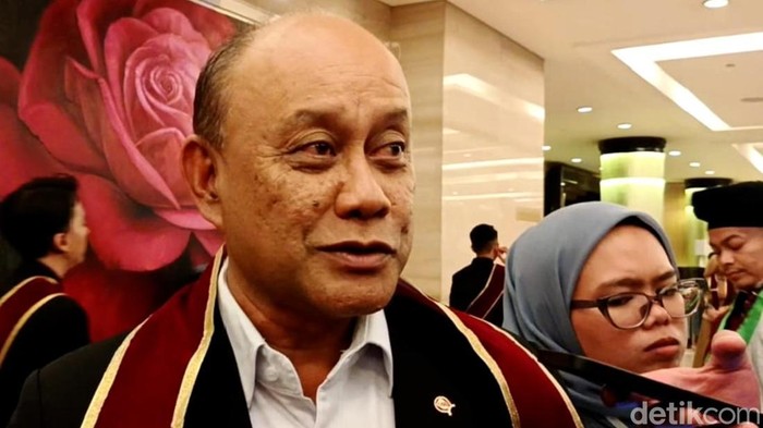 Kepala BGN Dadan Hindayana. Kepala BGN Dadan Hindayana.