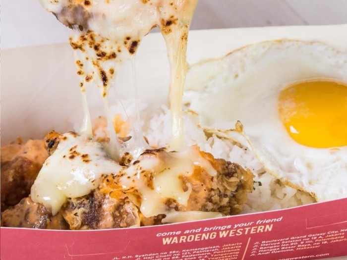 Kuliner dekat stasiun Palmerah.