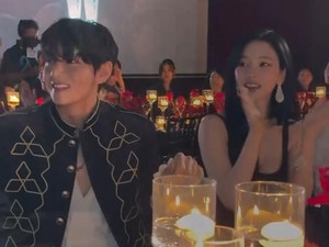 Love Your W, Gala Amal Berujung Kontroversi