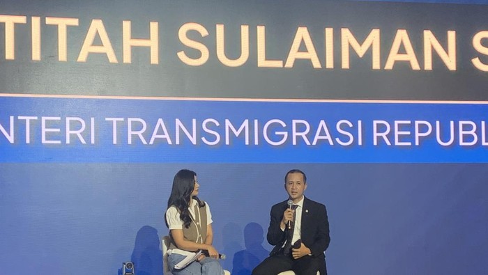 Menteri Transmigrasi M. Iftitah Sulaiman Suryanagara buka open house Kementrans