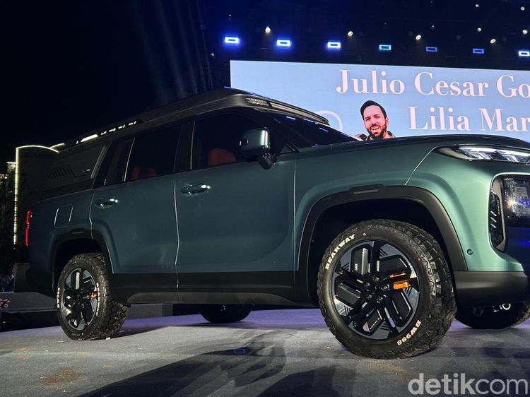 Unik Banget! SUV Chery Ini Bisa Berubah Wujud dari 7 Penumpang Jadi Double Cabin