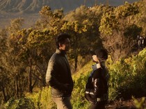 Vibes-nya Kayak Luar Negeri! Nikita Willy Rayakan 5 Tahun Pernikahan di Bromo