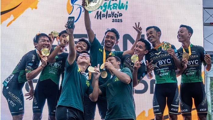 Kisah Nusantara Pro Cycling Team Jadi Tim Terbaik di Tour de Langkawi