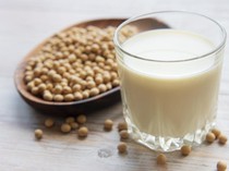 Tips Bikin Susu Kedelai ala Rumahan yang Anti Langu