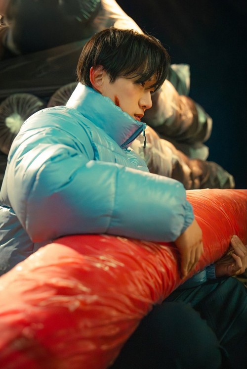 Adegan dalam drama Korea terbaru tvN 2025 Typhoon Family.