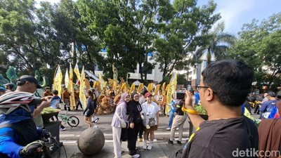 Warna-warni Budaya Meriahkan Hari Pertama Asia Africa Festival 2025