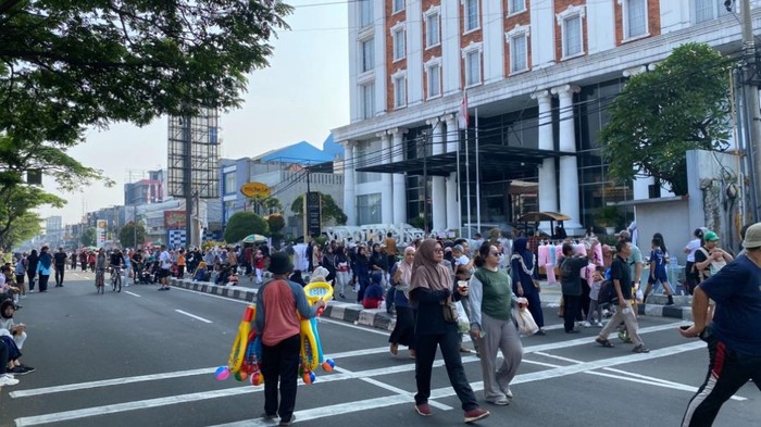 CFD di Depok ramai dipadati warga pada Minggu (19/10/2025)