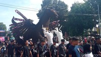 Festival Pesisiran kembali memeriahkan Kota Cirebon. Tradisi Nadran menjadi wujud rasa syukur masyarakat nelayan atas rezeki yang datang dari laut.