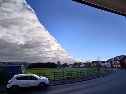 Foto-foto Ilusi Optik yang Membingungkan Sampai Dikira Palsu