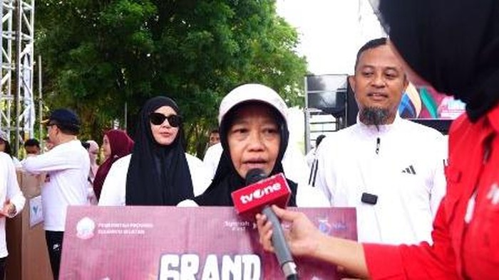 Ibu rumah tangga, Suriani tidak menyangka mendapat hadiah rumah dalam Jalan Sehat Anti Mager.