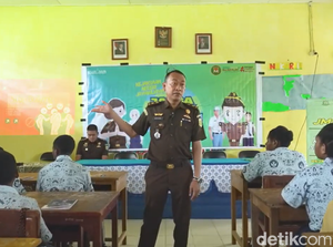 Kejari Jayawijaya Edukasi Pelajar Lewat Program Anti-Bullying di Sekolah