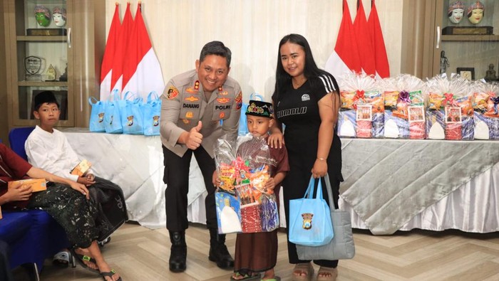 Khitan massal di Polres Malang