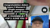 Kris Dayanti langsung video call Raul Lemos. Raul Lemos memberikan selamat untuk istrinya. Congratulation doben juara 2 Womens Single-weapon routines_shanzi Group E. I love you, tulis Raul Lemos. Kris Dayanti mengucapkan terima kasih kepada Raul karena sudah memberikannya izin. Thank you Amor izinnya, dukungannya, semuanyaaaa love you. (Foto: Instagram Story @krisdayantilemos)