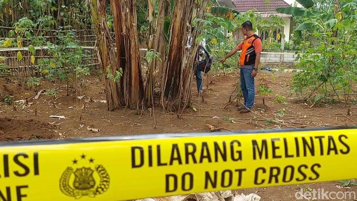 Mayat Bayi Terbungkus Handuk Ditemukan di Kebun Pisang Warga Kudus