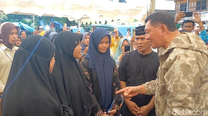 Menhan Penuhi Mimpi Lettu Fauzy Korban Penembakan OPM untuk Umrahkan Ortu