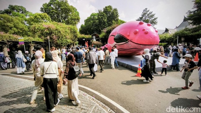 Pesona Pasar Seni ITB 2025 Bikin Warga Bandung Bernostalgia