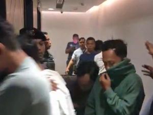 Pesta Gay di Hotel Digerebek Polisi Gegerkan Surabaya