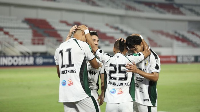 Laga PSIS Semarang vs PSS Sleman di Stadion Jatidiri, Semarang, Minggu (19/10/2025).