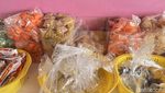 Seblak Mama Nugi Viral di Pamulang, Toppingnya Mulai dari Seribuan!