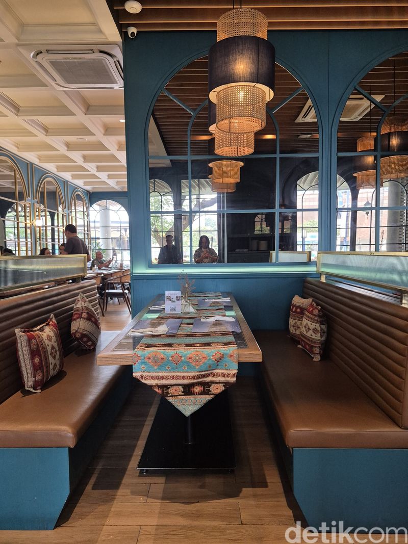 Sofra Turkish Cafe & Restaurant Sofra Turkish Cafe & Restaurant di CBD One Satrio, Kuningan, Jakarta Selatan.