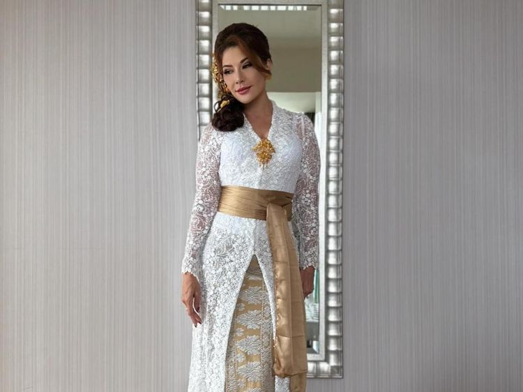 Tamara Bleszynski Disulap Bak Cinderella Saat Lamaran Teuku Rassya