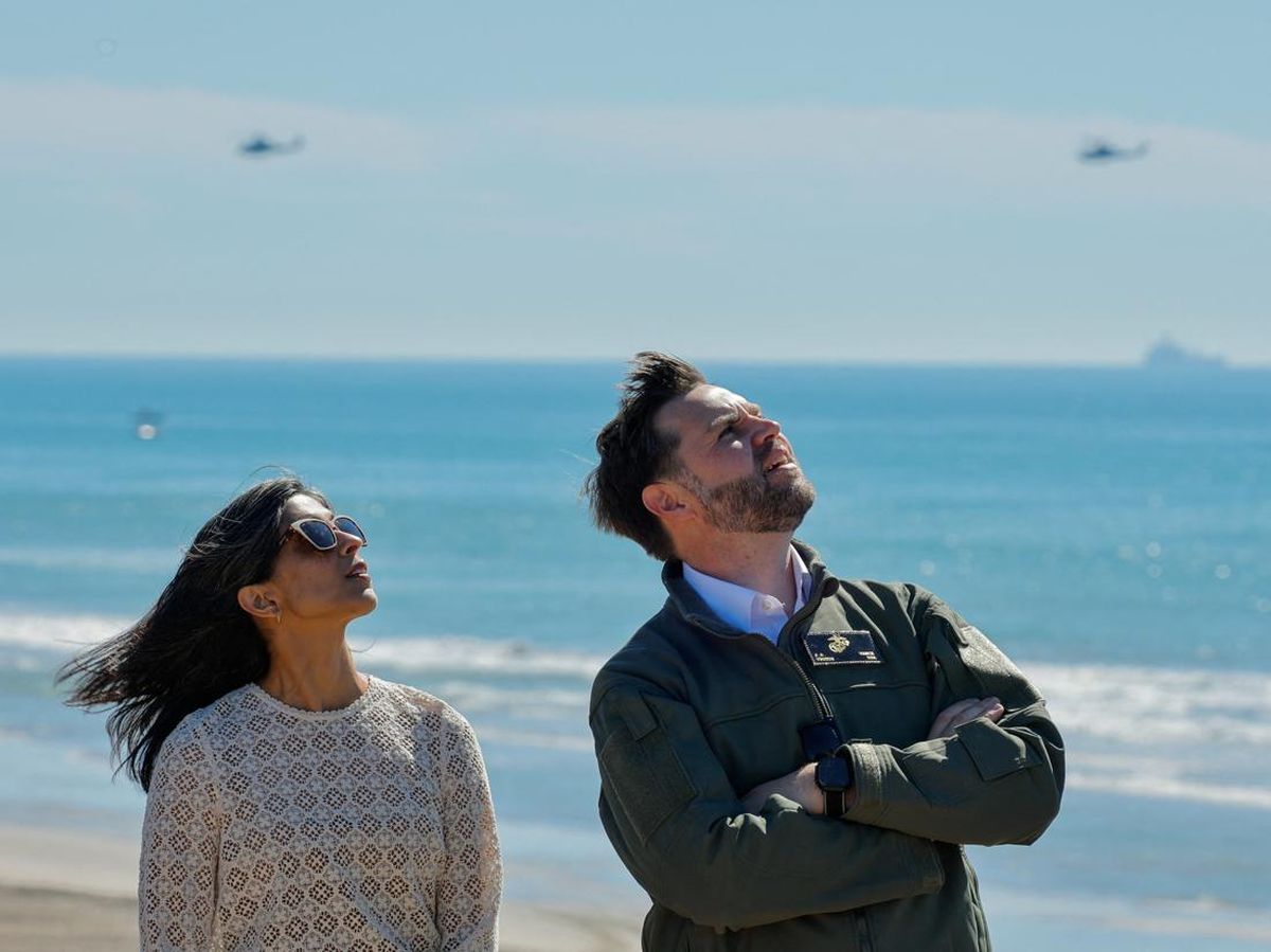 Beragama Hindu, Istri Wapres AS Diminta Pindah Agama