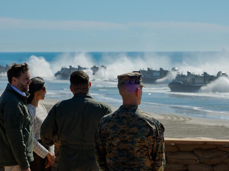 Wapres AS JD Vance Hadiri Perayaan 250 Tahun Korps Marinir di Camp Pendleton