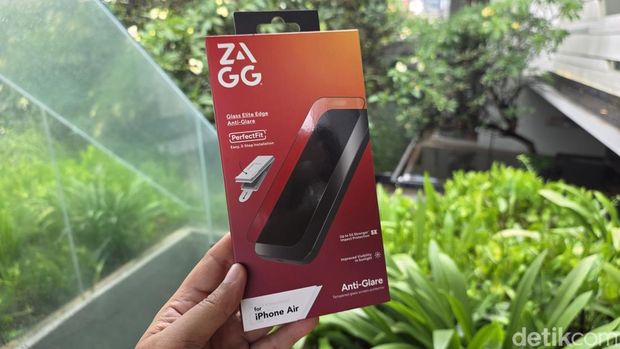 Zagg iPhone 17 Zagg iPhone 17