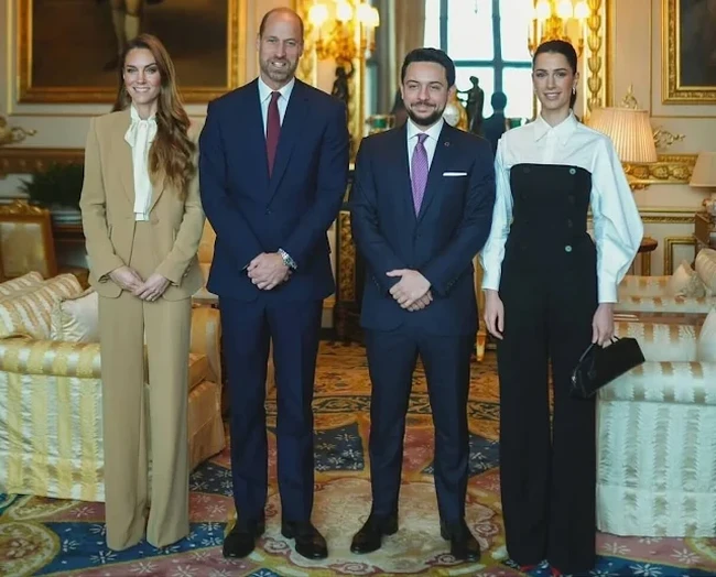 Putri Rajwa merupakan istri dari Putra Mahkota Hussein dari Yordania. Dia turut mendampingi Pangeran Hussein melakukan kunjungan kenegaraan resmi ke Eropa, termasuk Inggris. Foto: Dok. Instagram princeandprincessofwales